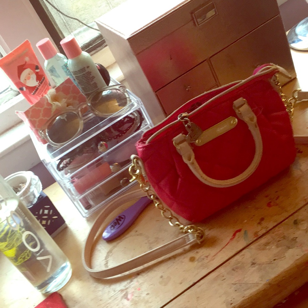 Pink Betsey Johnson purse!!